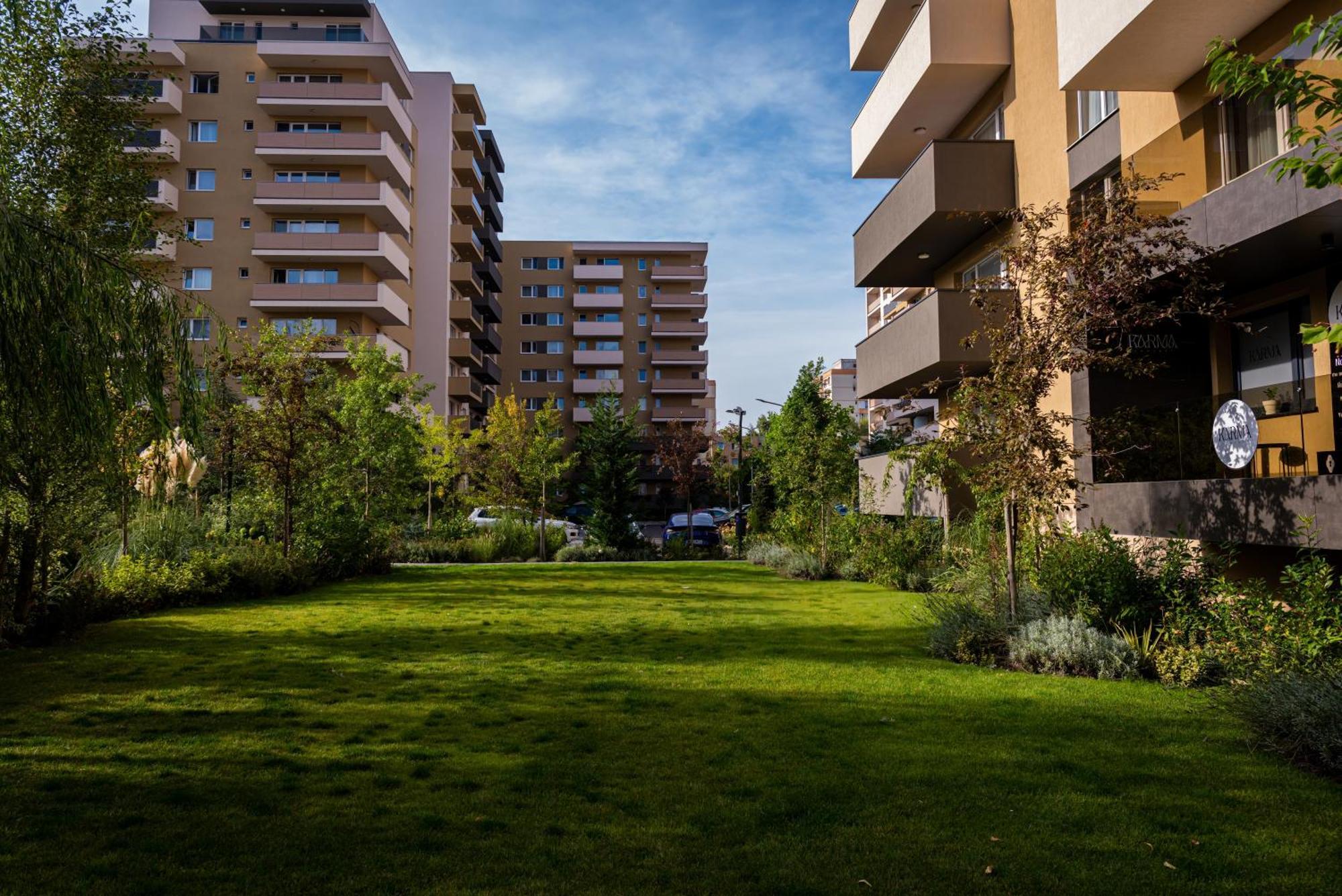 Jad - Urban Plaza - Luxury 3 Rooms & 2 Rooms Apartments براشوف المظهر الخارجي الصورة
