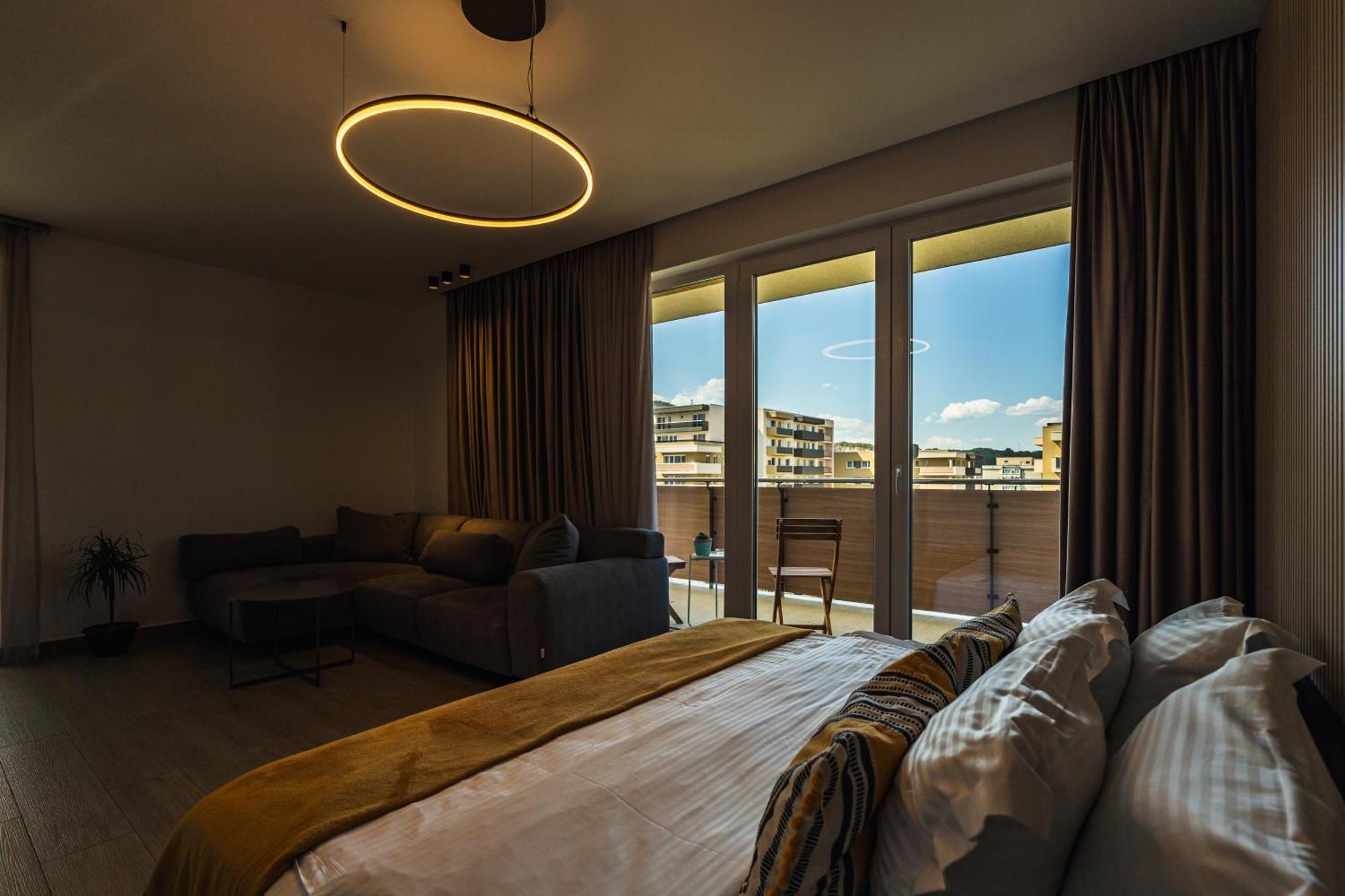 Jad - Urban Plaza - Luxury 3 Rooms & 2 Rooms Apartments براشوف المظهر الخارجي الصورة